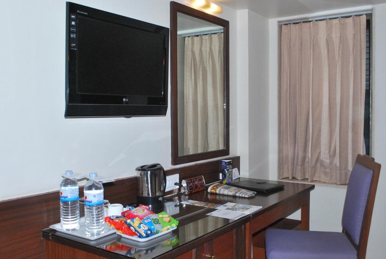 Hotel Abigail Regency Shirdi Extérieur photo