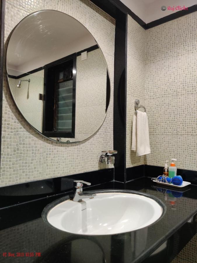 Hotel Abigail Regency Shirdi Extérieur photo