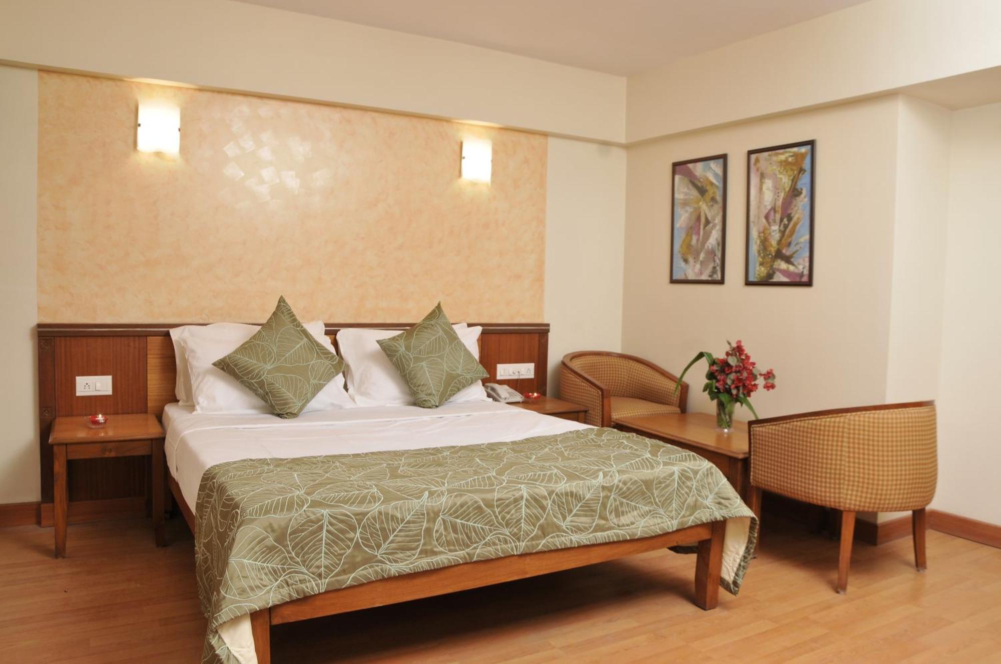 Hotel Abigail Regency Shirdi Extérieur photo