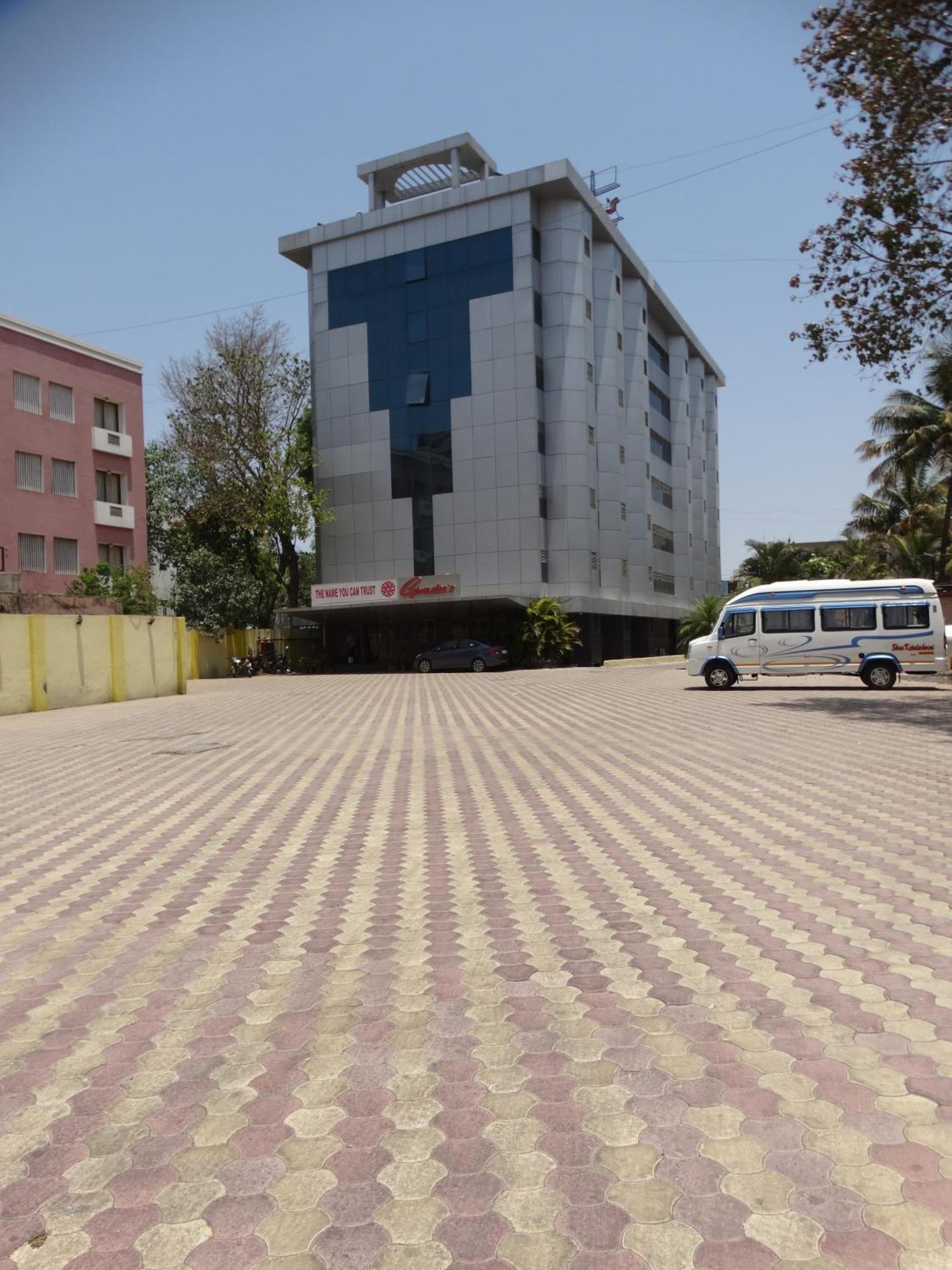 Hotel Abigail Regency Shirdi Extérieur photo