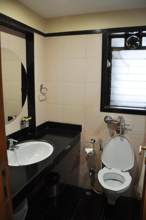 Hotel Abigail Regency Shirdi Extérieur photo